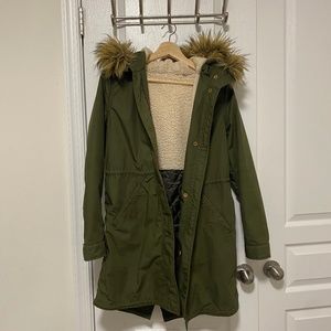 Uniqlo kaki mid jumper coat
